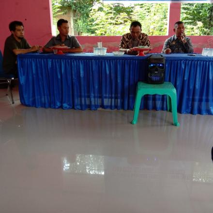 RAPAT KORDINASI DENGAN PEJABAT KEPALA DESA
